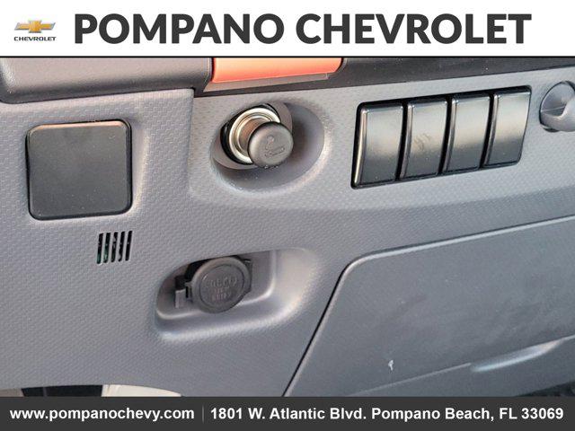 2025 Chevrolet 3500 LCF Gas 2WD Reg Cab 109"