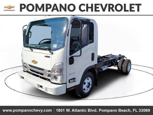 2025 Chevrolet 3500 LCF Gas 2WD Reg Cab 109"