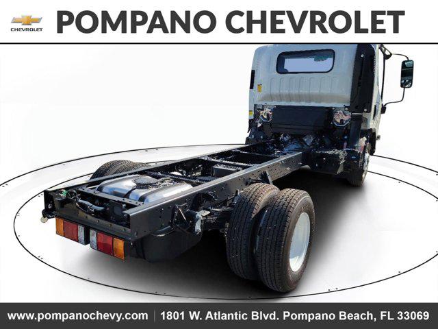 2025 Chevrolet 3500 LCF Gas 2WD Reg Cab 109"