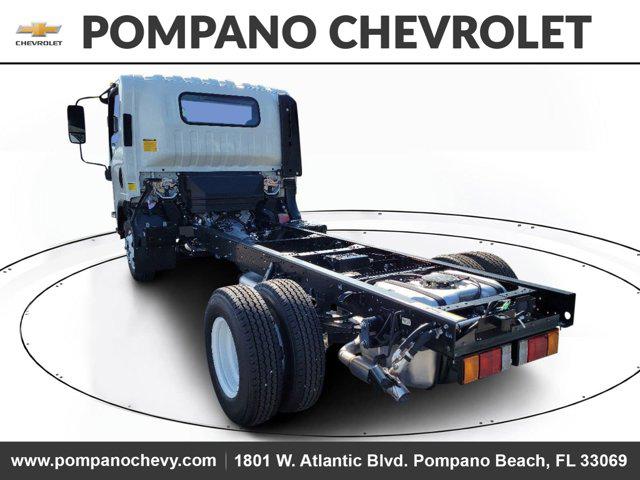 2025 Chevrolet 3500 LCF Gas 2WD Reg Cab 109"
