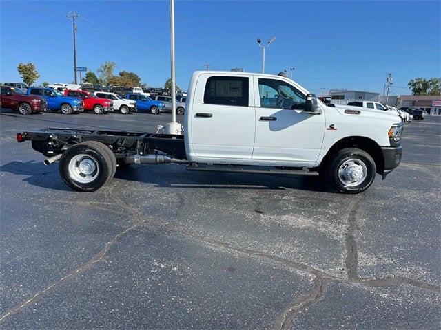 2024 RAM Ram 3500 Chassis Cab RAM 3500 TRADESMAN CREW CAB CHASSIS 4X4 60 CA