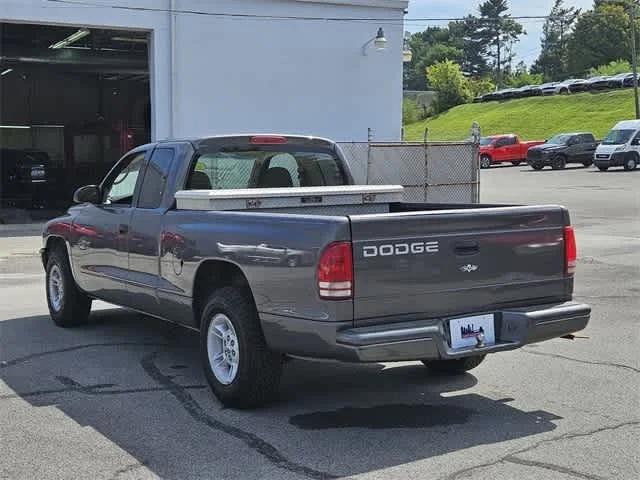 2002 Dodge Dakota Base Club Cab 131 WB