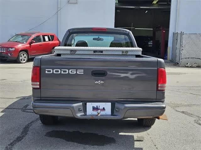 2002 Dodge Dakota Base Club Cab 131 WB