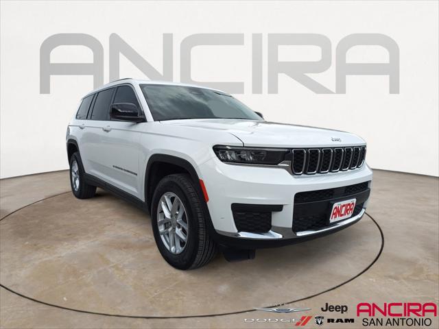 2023 Jeep Grand Cherokee L Laredo 4x2