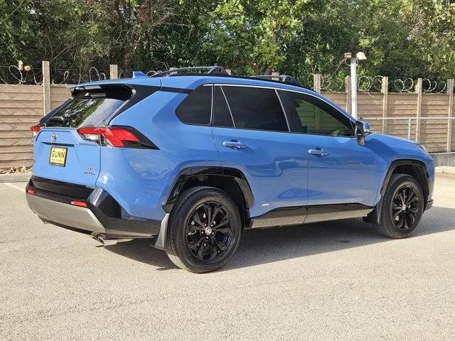 2024 Toyota RAV4 Hybrid SE