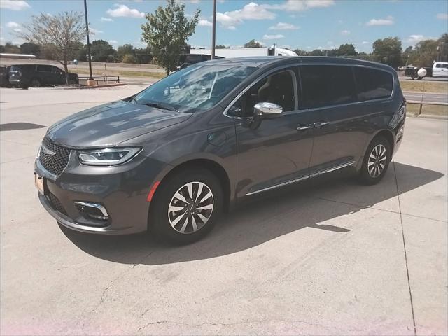 2023 Chrysler Pacifica Hybrid Limited