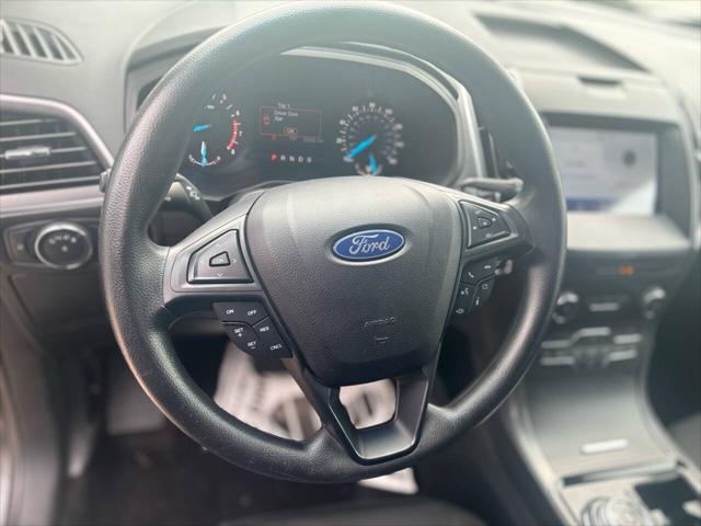2020 Ford Edge SE