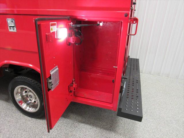 2018 Ford Transit Cutaway 350 HD 2dr 138 in. WB DRW Cutaway Chassis w/9950 Lb. GVWR