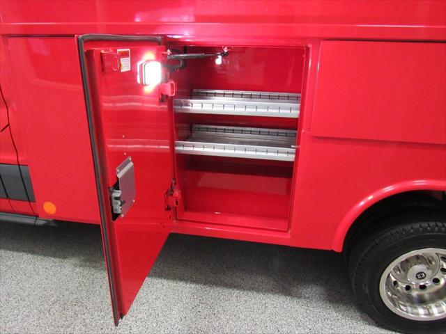 2018 Ford Transit Cutaway 350 HD 2dr 138 in. WB DRW Cutaway Chassis w/9950 Lb. GVWR