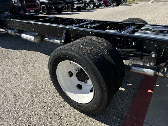 2025 Chevrolet 5500 176" Wheelbase