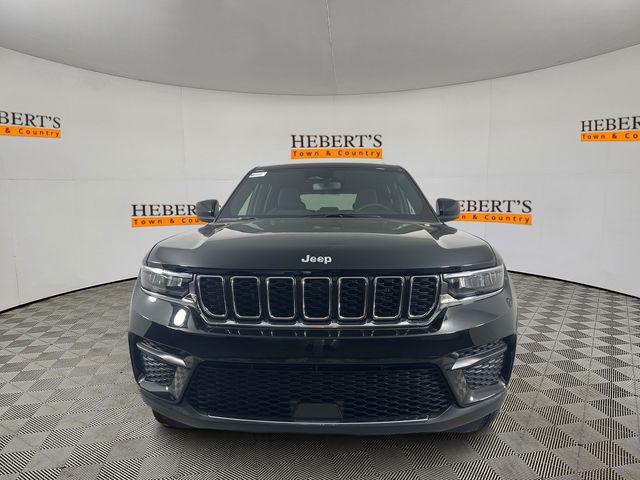 2025 Jeep Grand Cherokee GRAND CHEROKEE LAREDO X 4X2