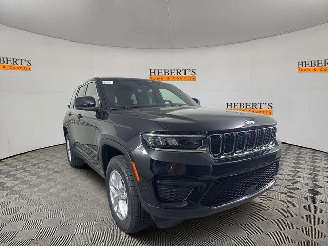 2025 Jeep Grand Cherokee GRAND CHEROKEE LAREDO X 4X2