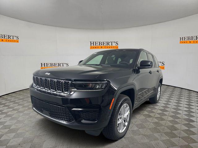 2025 Jeep Grand Cherokee GRAND CHEROKEE LAREDO X 4X2