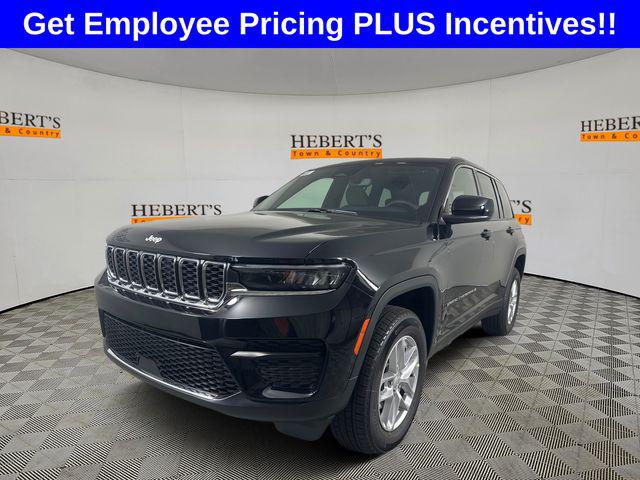2025 Jeep Grand Cherokee GRAND CHEROKEE LAREDO X 4X2