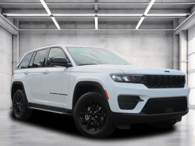 2025 Jeep Grand Cherokee GRAND CHEROKEE ALTITUDE 4X4