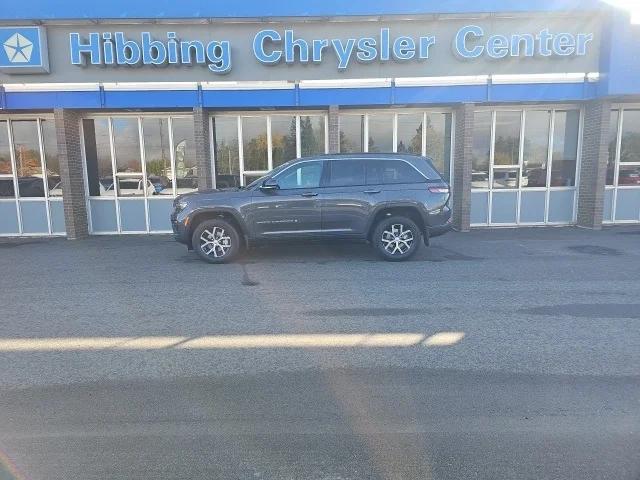 2025 Jeep Grand Cherokee GRAND CHEROKEE LIMITED 4X4
