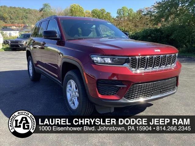 2025 Jeep Grand Cherokee GRAND CHEROKEE LAREDO 4X4