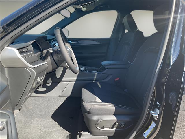 2025 Jeep Grand Cherokee GRAND CHEROKEE LAREDO 4X4