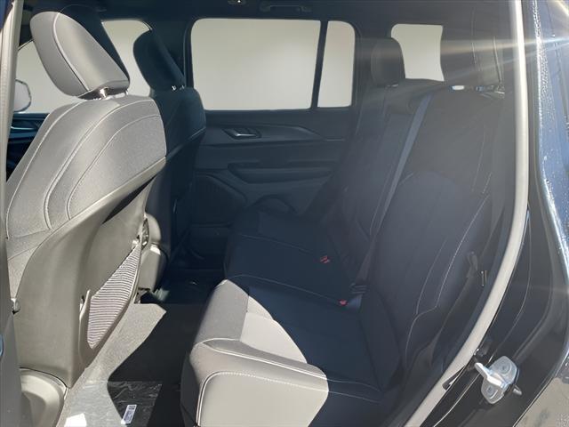 2025 Jeep Grand Cherokee GRAND CHEROKEE LAREDO 4X4