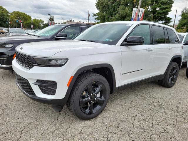 2025 Jeep Grand Cherokee GRAND CHEROKEE ALTITUDE 4X4