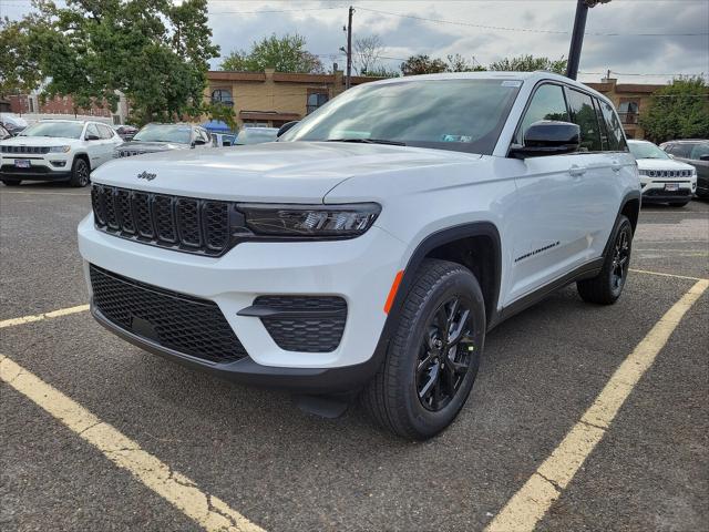 2025 Jeep Grand Cherokee GRAND CHEROKEE ALTITUDE 4X4