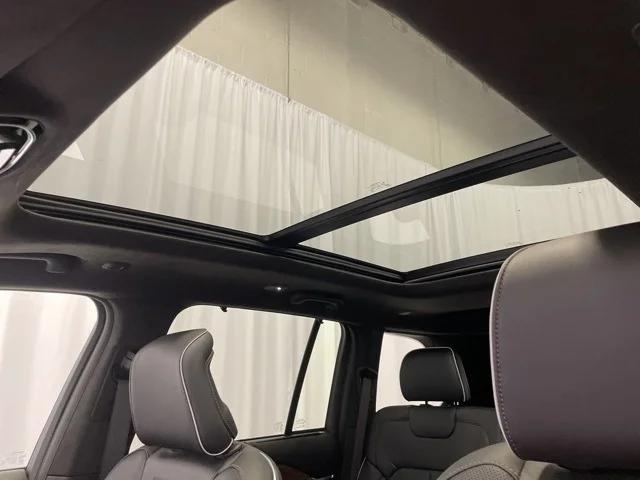 2025 Jeep Grand Cherokee GRAND CHEROKEE SUMMIT RESERVE 4X4