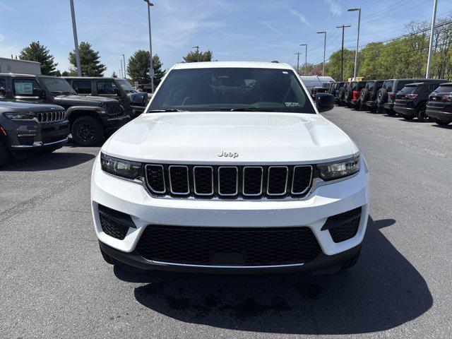 2025 Jeep Grand Cherokee GRAND CHEROKEE LAREDO 4X4