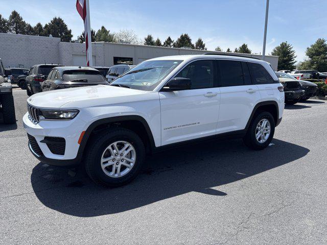 2025 Jeep Grand Cherokee GRAND CHEROKEE LAREDO 4X4