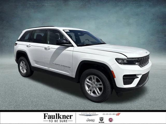 2025 Jeep Grand Cherokee GRAND CHEROKEE LAREDO 4X4