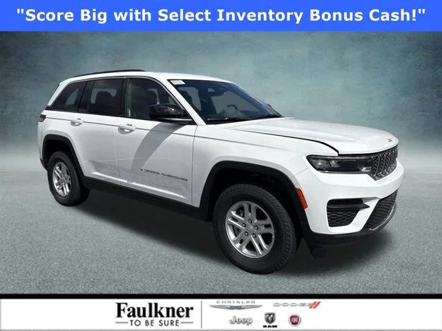 2025 Jeep Grand Cherokee GRAND CHEROKEE LAREDO 4X4