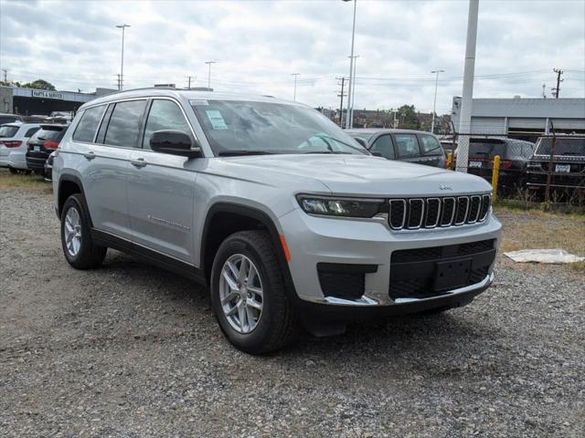 2025 Jeep Grand Cherokee GRAND CHEROKEE L LAREDO X 4X4