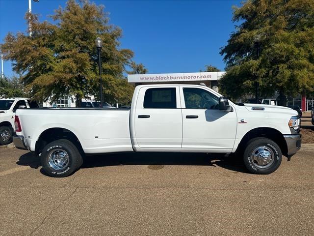 2024 RAM Ram 3500 RAM 3500 TRADESMAN CREW CAB 4X4 8 BOX