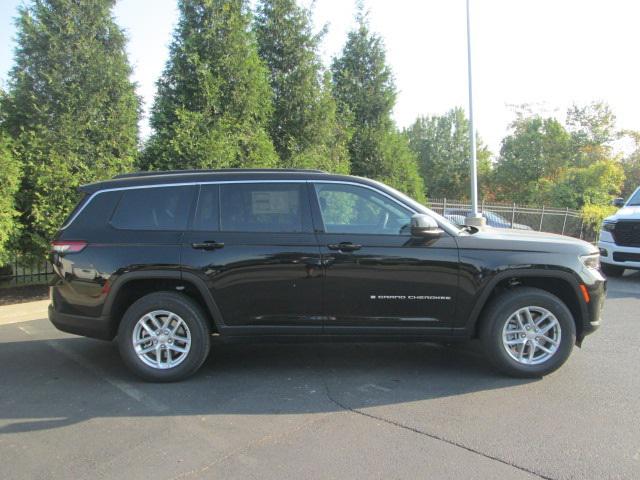 2025 Jeep Grand Cherokee GRAND CHEROKEE L LAREDO X 4X4