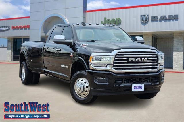 2020 RAM 3500 Laramie Longhorn Crew Cab 4x4 8 Box