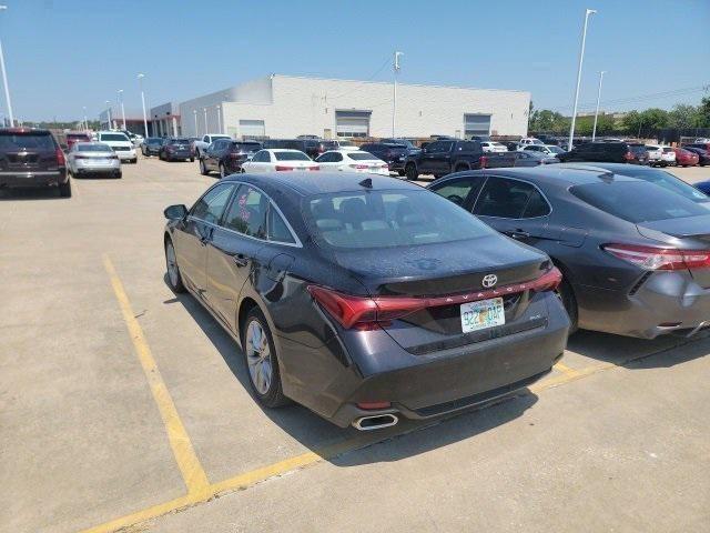 2022 Toyota Avalon XLE