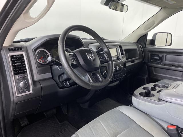 2017 RAM 3500 Tradesman Crew Cab 4x4 8 Box