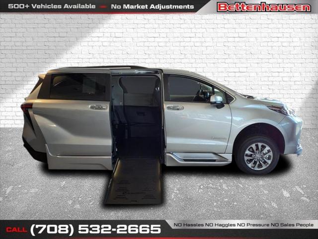 2024 Toyota Sienna XLE