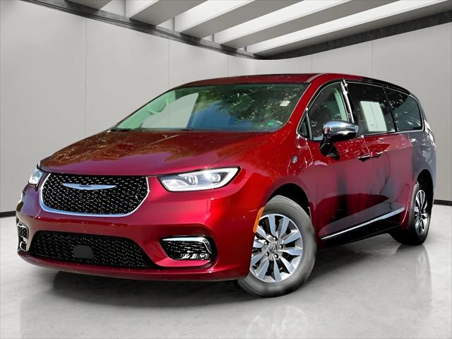 2023 Chrysler Pacifica Hybrid Limited