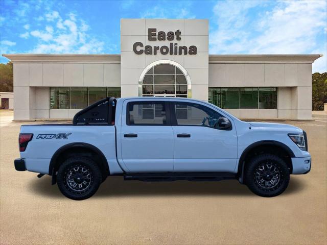 2021 Nissan TITAN Crew Cab PRO-4X 4x4