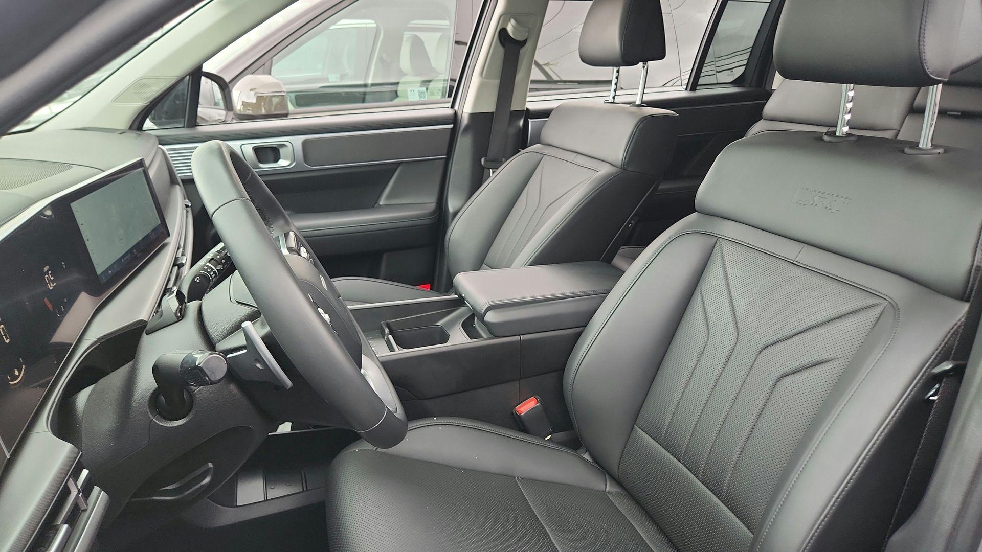 2025 Hyundai Santa Fe XRT - Photo 28