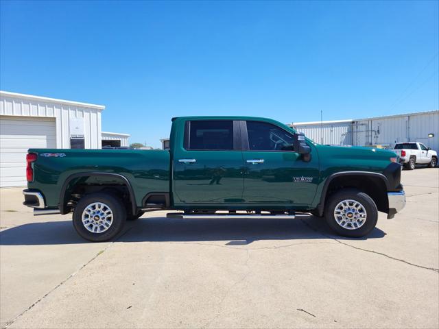 2025 Chevrolet Silverado 2500HD 4WD Crew Cab Standard Bed LT