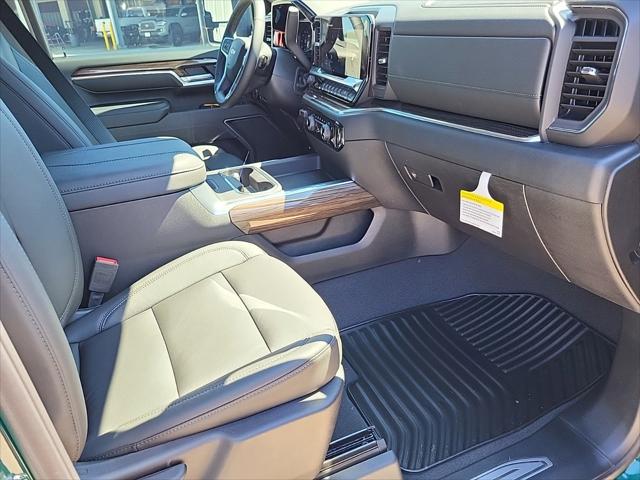 2025 Chevrolet Silverado 2500HD 4WD Crew Cab Standard Bed LT