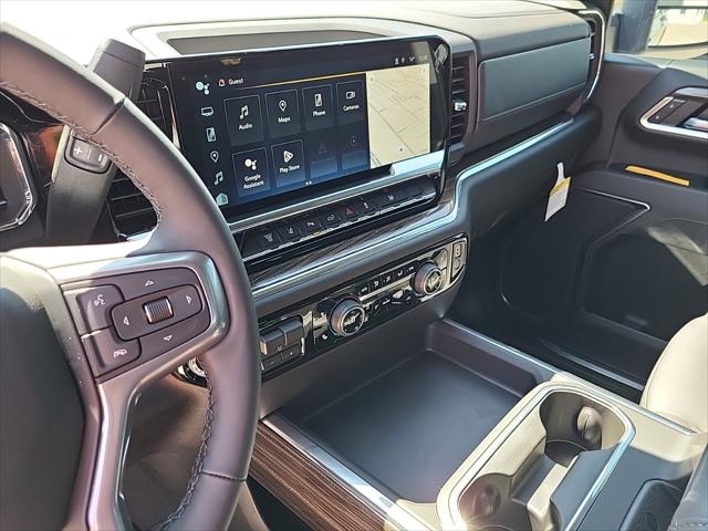 2025 Chevrolet Silverado 2500HD 4WD Crew Cab Standard Bed LT
