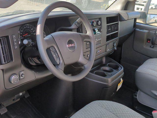 2024 GMC Savana Cutaway 4500 Van