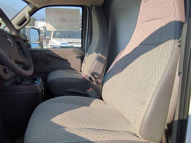 2024 GMC Savana Cutaway 4500 Van