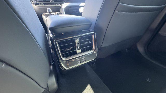 2025 Toyota Crown Signia XLE