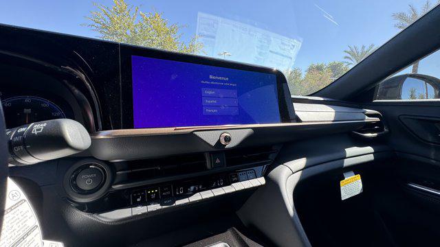 2025 Toyota Crown Signia XLE
