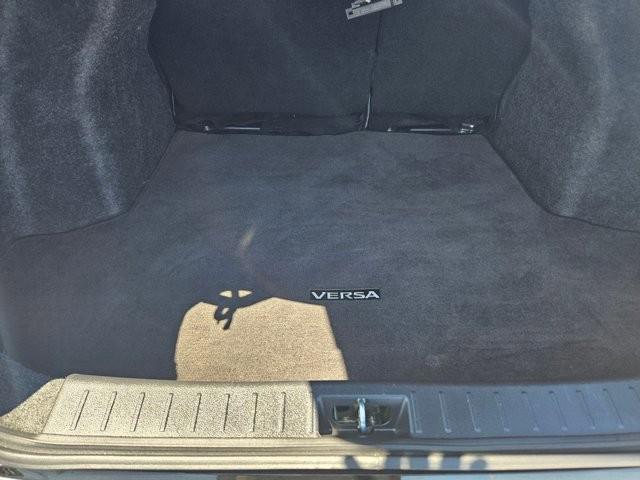 2021 Nissan Versa SV Xtronic CVT