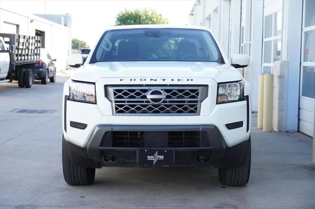 2022 Nissan Frontier Crew Cab SV 4x4