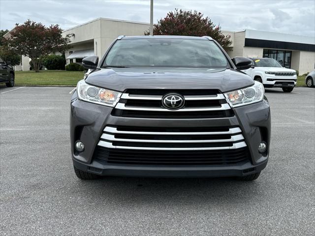 2017 Toyota Highlander SE